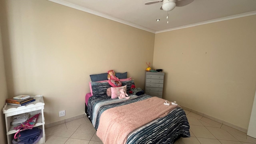 3 Bedroom Property for Sale in Wavecrest Eastern Cape